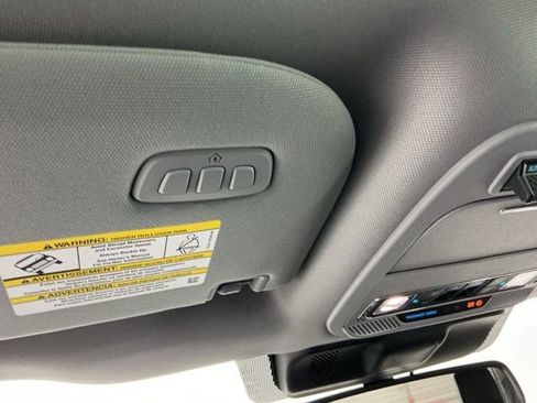 Certified 2025 Ford F450 Lariat w/ FX4 Off-Road Package image 28