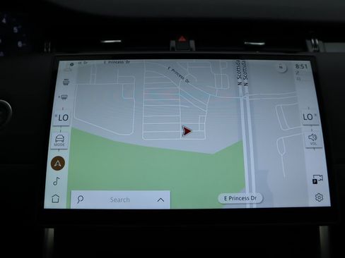 Used 2025 Land Rover Discovery Sport S image 15