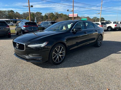 Used 2018 Volvo S90 T5 Momentum w/ Momentum Plus Package image 11