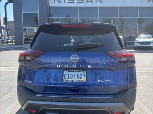 Certified 2022 Nissan Rogue SL w/ SL Premium Package AWD/4WD image 6