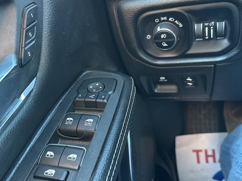 Used 2025 RAM 1500 Laramie image 24