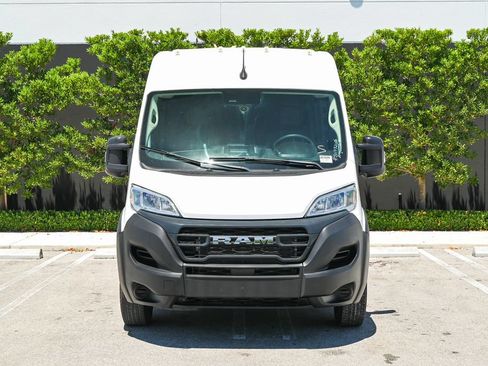 Used 2023 RAM ProMaster 2500 FWD image 2