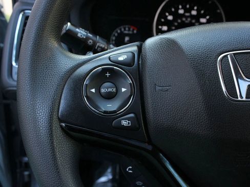 Used 2020 Honda HR-V EX image 33