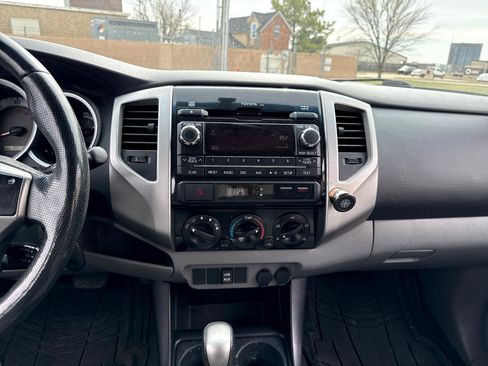 Used 2012 Toyota Tacoma PreRunner w/ TRD Off-Road Pkg image 31