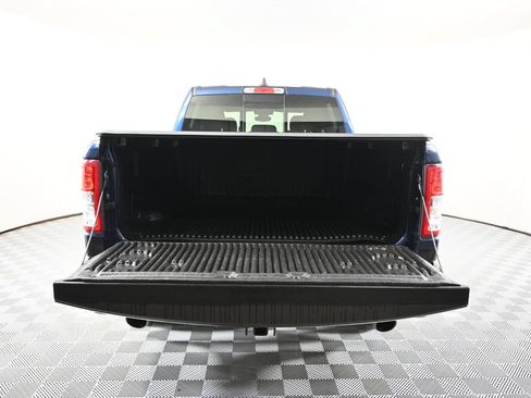 Used 2019 RAM 1500 Big Horn AWD/4WD image 6