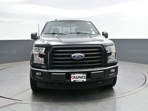 Used 2017 Ford F150 XLT w/ Equipment Group 302A Luxury image 4