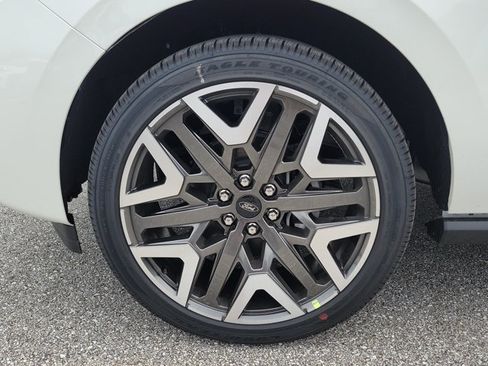 New 2027 Ford Expedition Max Platinum w/ Platinum Ultimate Package AWD/4WD image 6