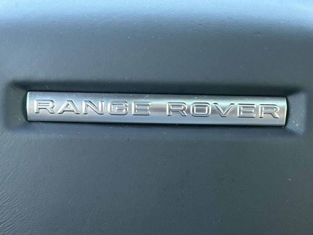 Used 2024 Land Rover Range Rover Long Wheelbase SE AWD/4WD image 29