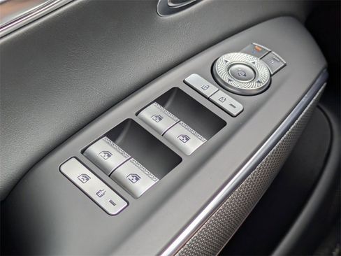 New 2025 Genesis GV70 2.5T w/ Sport Prestige Package image 31