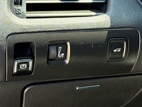 Used 2019 Chevrolet Impala LT image 22