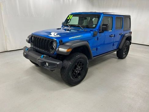 Used 2024 Jeep Wrangler Unlimited AWD/4WD image 2
