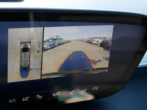 Used 2025 Buick Enclave Preferred image 27