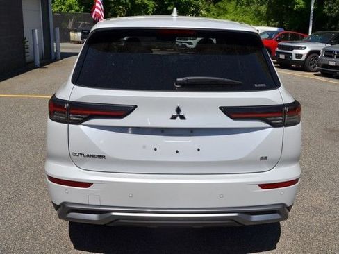 Used 2025 Mitsubishi Outlander SE AWD/4WD image 7