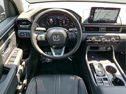 Used 2023 Honda Pilot Elite image 10