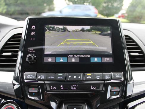 Used 2023 Honda Odyssey Elite image 32