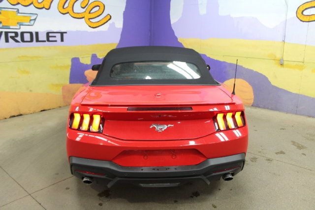Used 2025 Ford Mustang Premium RWD image 7