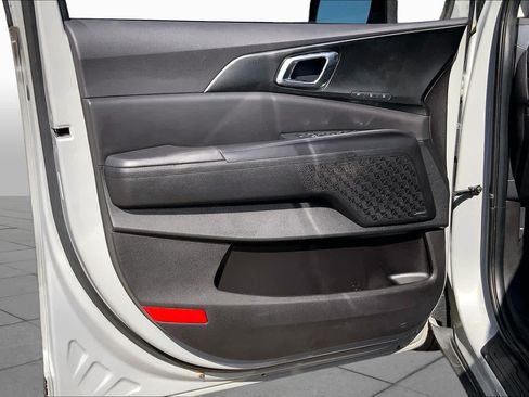 Used 2025 Kia Carnival SX Prestige FWD image 22