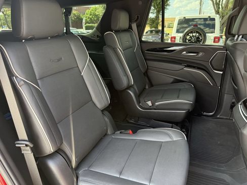 Used 2024 Cadillac Escalade Sport w/ LPO, ONYX Package AWD/4WD image 29