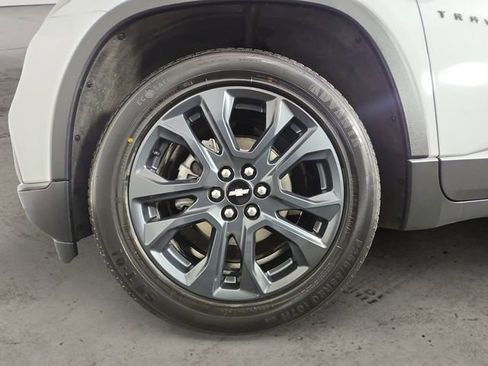 Used 2021 Chevrolet Traverse RS AWD/4WD image 14