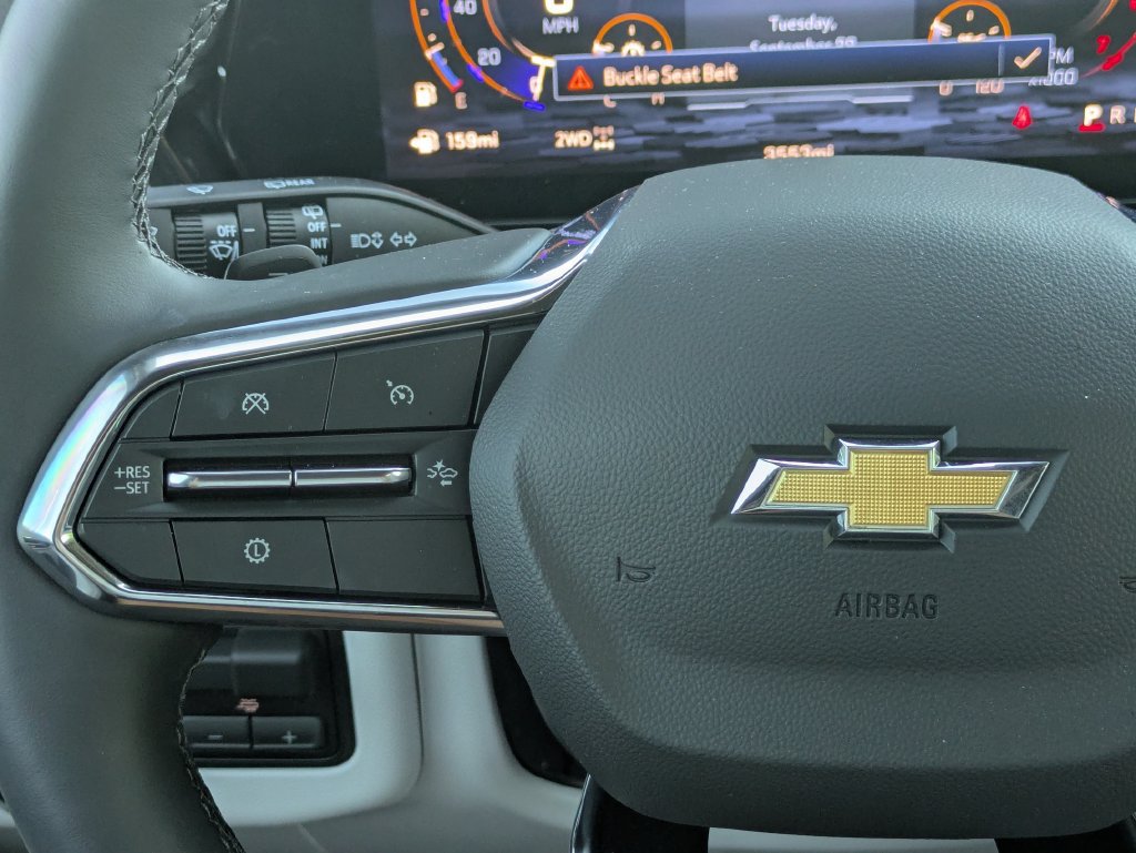Used 2026 Chevrolet Tahoe Premier AWD/4WD image 15
