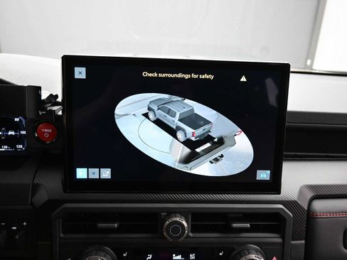 Used 2025 Toyota Tacoma TRD Pro image 18