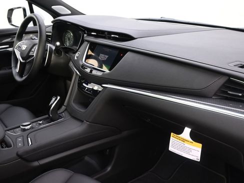 New 2025 Cadillac XT5 Sportv w/ LPO, Red Accent Package image 15