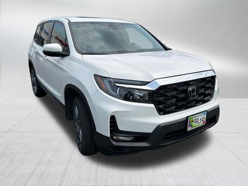 Used 2023 Honda Passport EX-L image 3