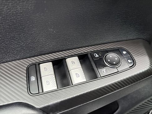 Used 2022 Mitsubishi Outlander SE AWD/4WD image 13