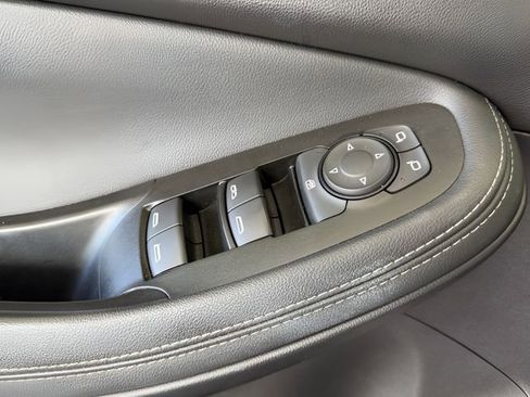 Used 2023 Buick Encore GX Select image 24