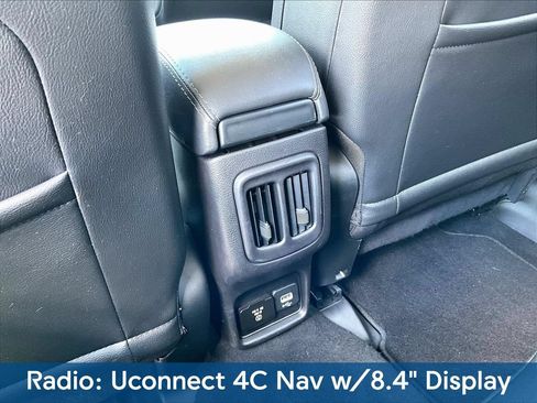 Used 2019 Jeep Compass High Altitude AWD/4WD image 13