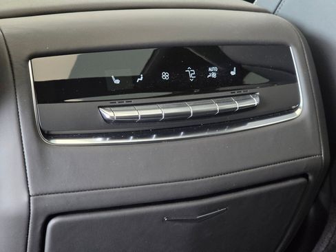 Used 2025 Cadillac Escalade V AWD/4WD image 46