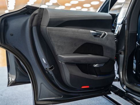 Used 2022 Audi RS e-tron GT w/ Carbon Performance Package image 41