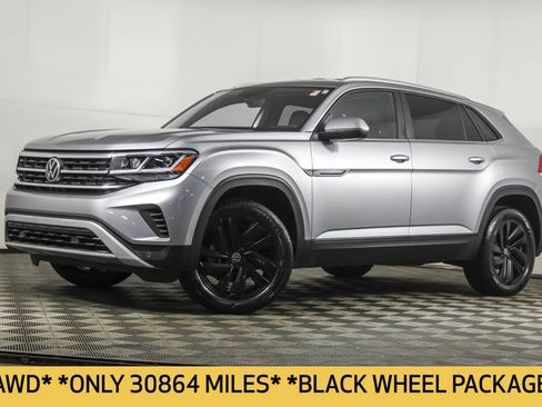 Used 2022 Volkswagen Atlas Cross Sport SE AWD/4WD image 2