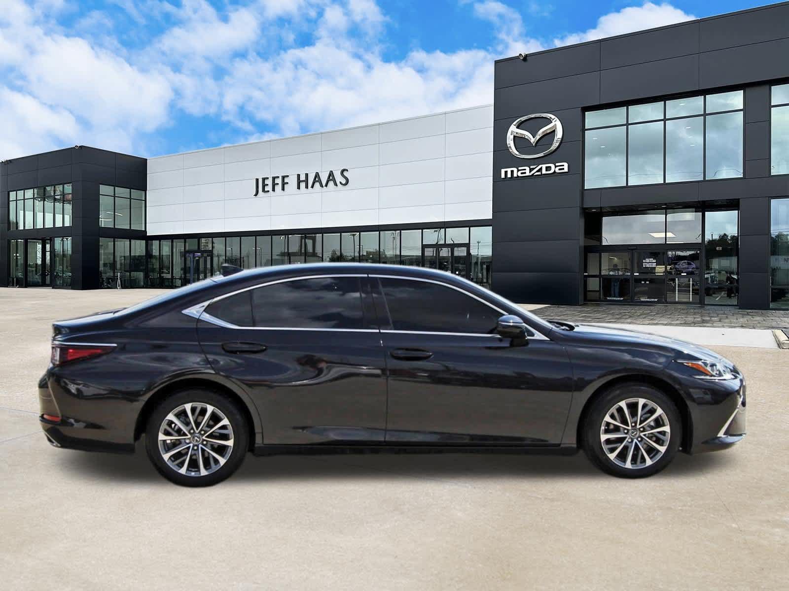 Used 2025 Lexus ES 350 w/ Accessory Package (Z1) FWD image 5