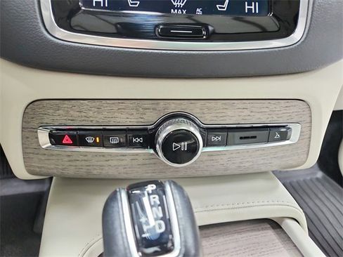 Used 2021 Volvo XC90 T6 Inscription w/ Advanced Package image 31