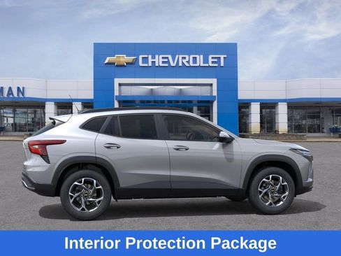 New 2026 Chevrolet Trax LT w/ Sunroof Package FWD image 6