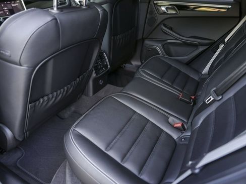 Certified 2026 Porsche Macan Turbo AWD/4WD image 35