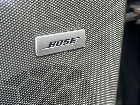 Used 2018 Cadillac Escalade Luxury image 41