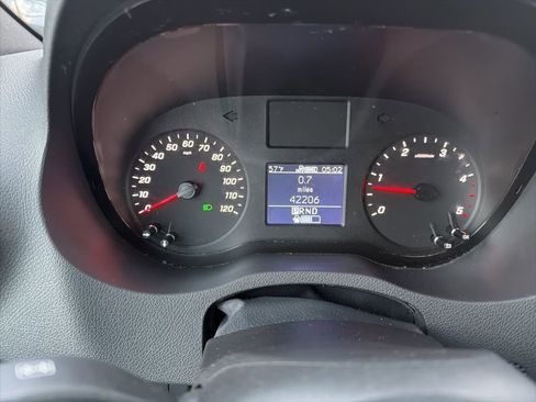 Used 2019 Mercedes-Benz Sprinter 2500 image 13