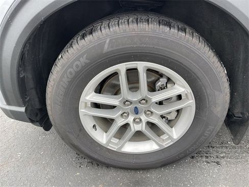 Used 2025 Ford Explorer Active image 10