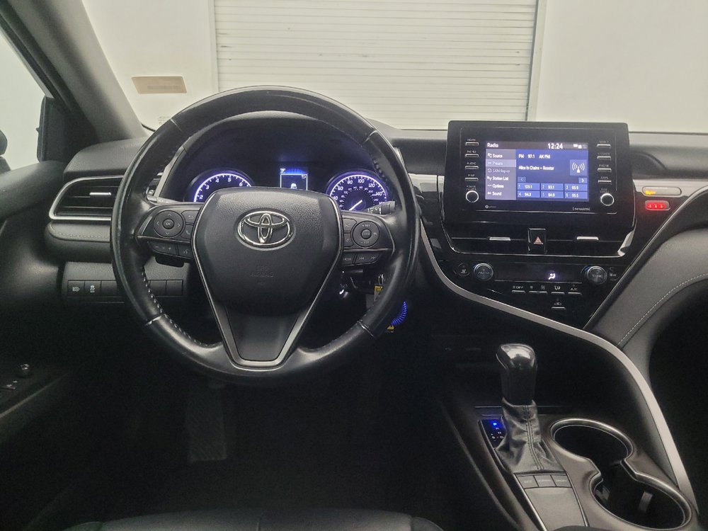 Used 2022 Toyota Camry SE FWD image 22
