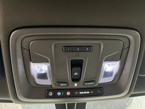 Used 2022 Chevrolet Silverado 2500 LTZ w/ LTZ Plus Package AWD/4WD image 19