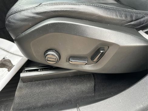 Used 2022 Volvo XC90 T5 Momentum w/ Protection Package Premier image 23