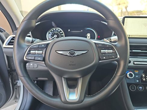 Certified 2026 Genesis G70 2.5T RWD image 19