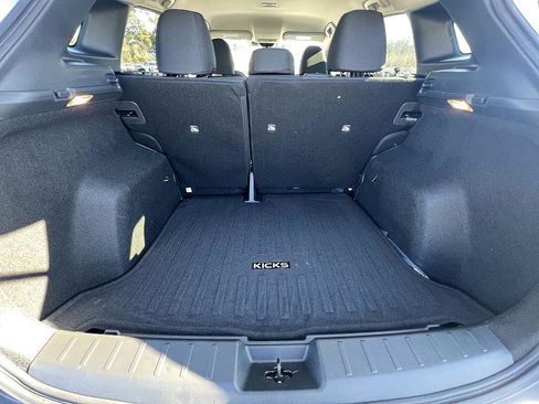 New 2026 Nissan Kicks S image 30