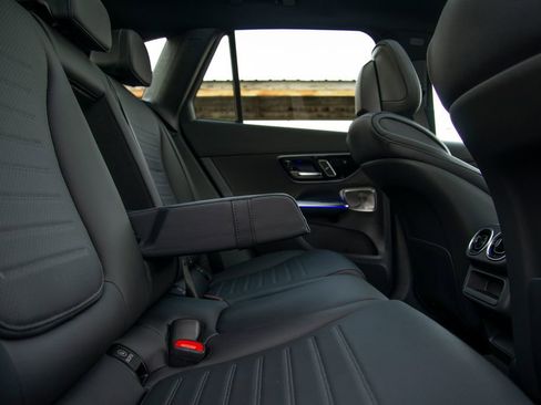 New 2026 Mercedes-Benz GLC 300 4MATIC image 14