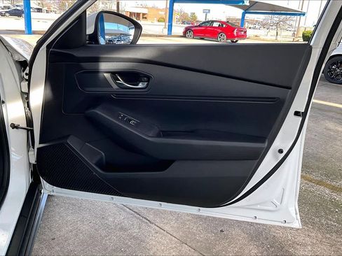 Used 2023 Honda Accord LX image 21