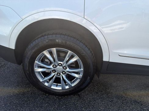 Used 2023 Cadillac XT5 Premium Luxury AWD/4WD image 5