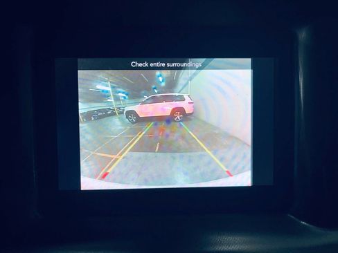 Used 2019 Dodge Charger SXT RWD image 35