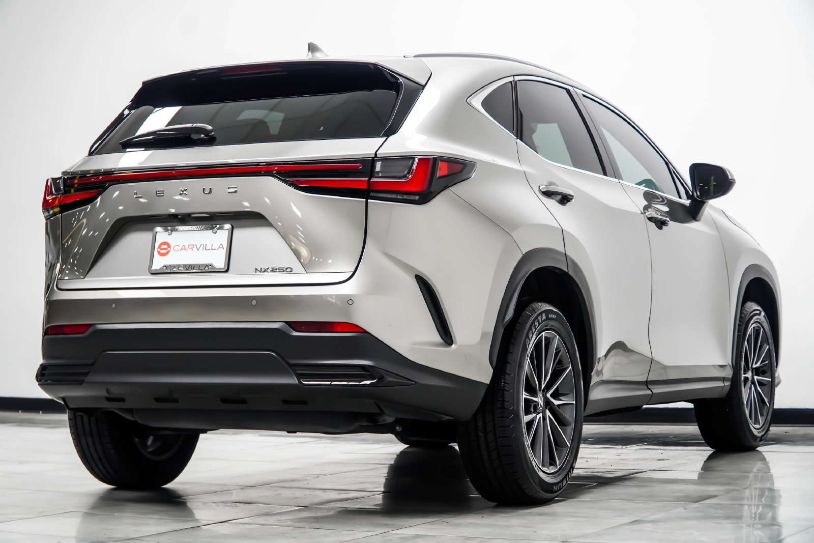 Used 2025 Lexus NX 250 FWD w/ Towing Package (2000 Lbs) image 14
